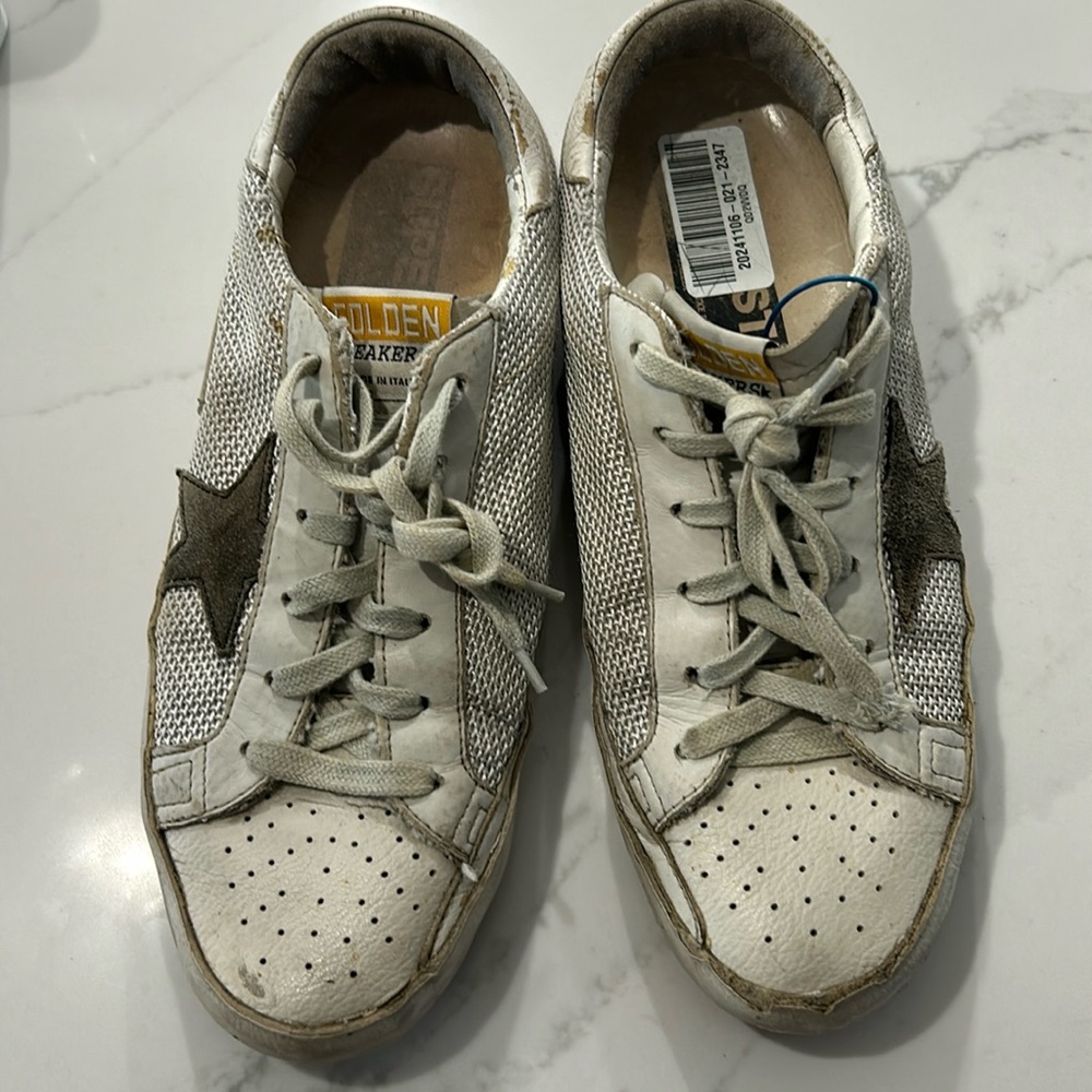 Golden Goose Superstar Neutral low Size 9 US/40 EU Sneaker